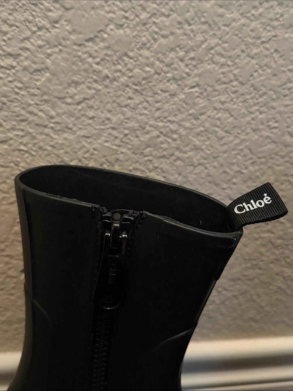 Chloe elegant waterproof